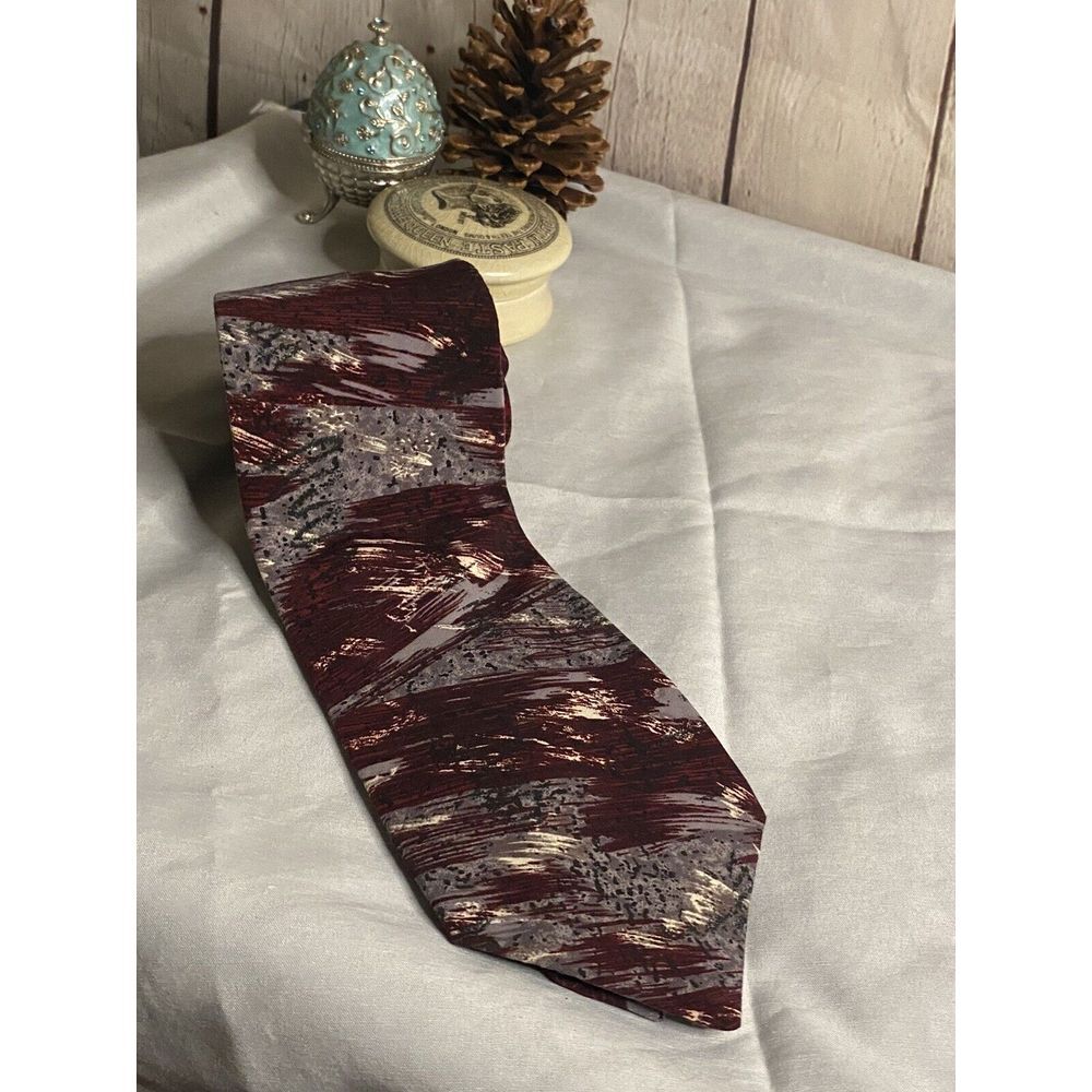 100% Italian Silk Neck Tie‎ Burgundy Print  Haggar